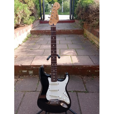 Squier by Fender Stratocaster BK - gitara elektryczna ( made in Mexico, 1993 )